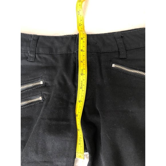 Forever 21 Black Skinny Jeans with Silver Zippers - Picture 5 of 11